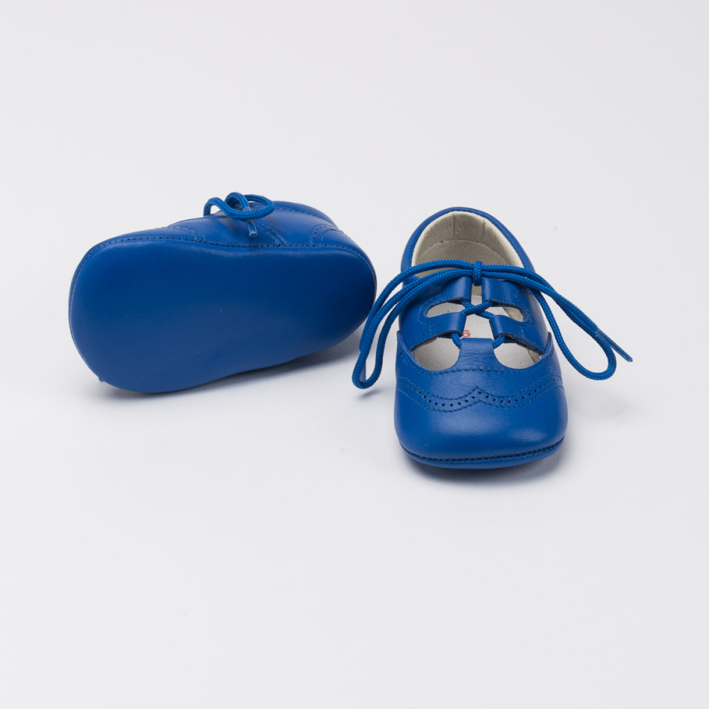Englischer Babyschuh aus Leder