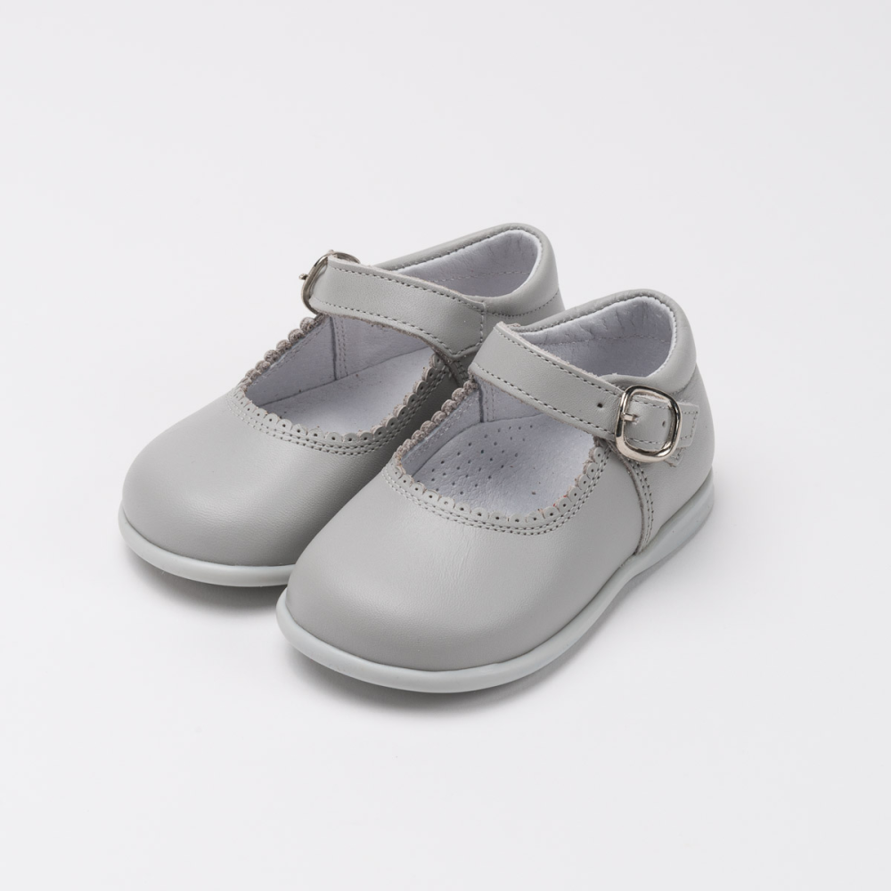 Leather Mary Janes with sole