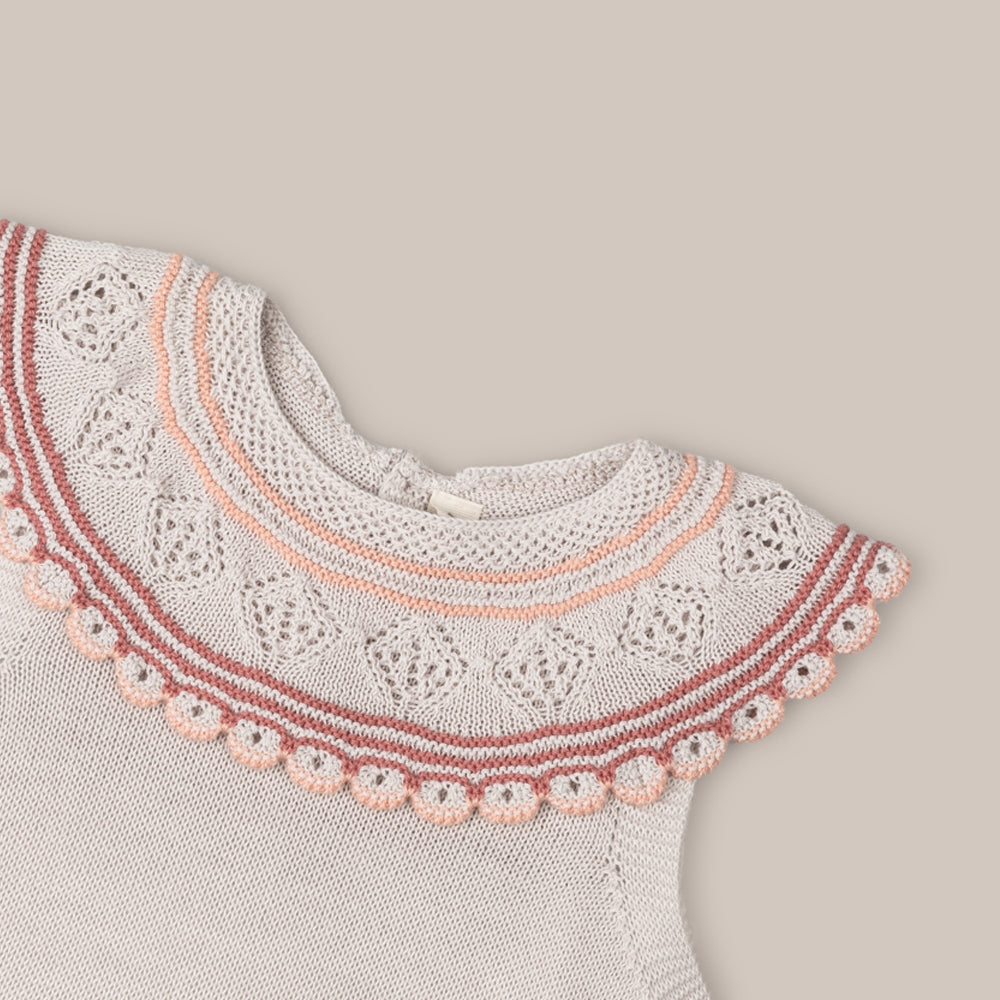 Sleeveless Shirt Collar