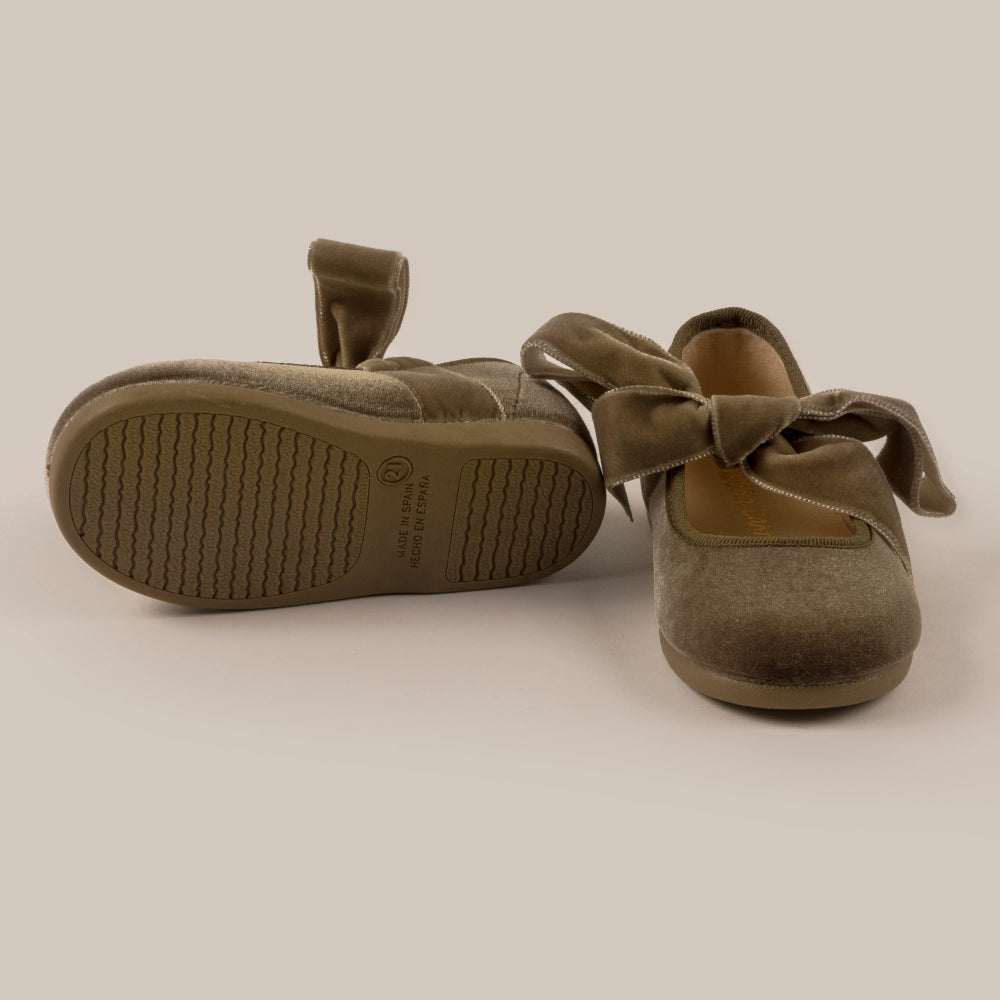 Merceditas Tertiopelo Look