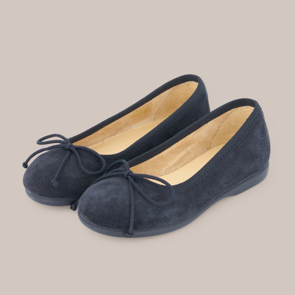 Fille Danseuse En Daim