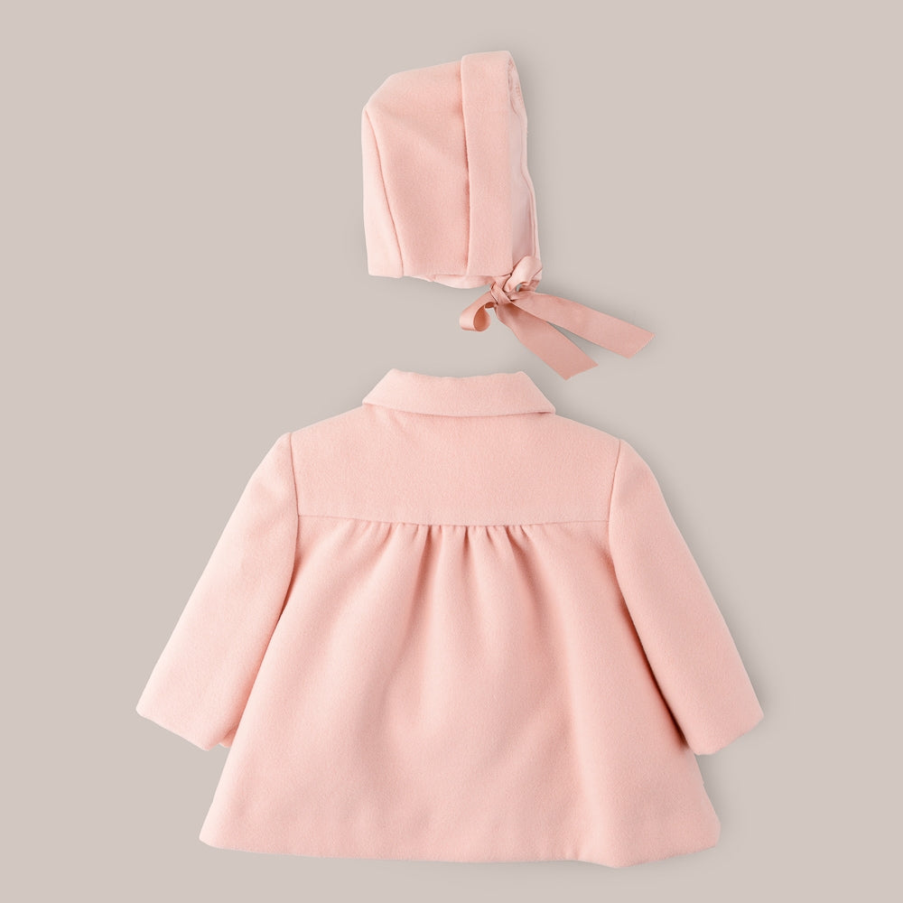 Girl's Cloth Coat With Bonnet Shovel