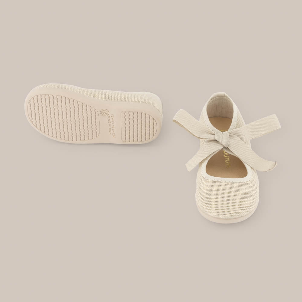 Chaussure à nœud en lin