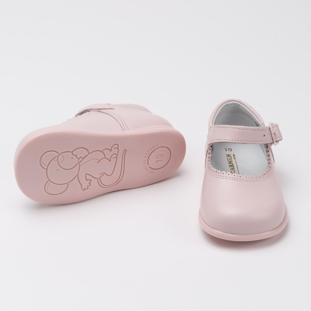 Leather Mary Janes with sole