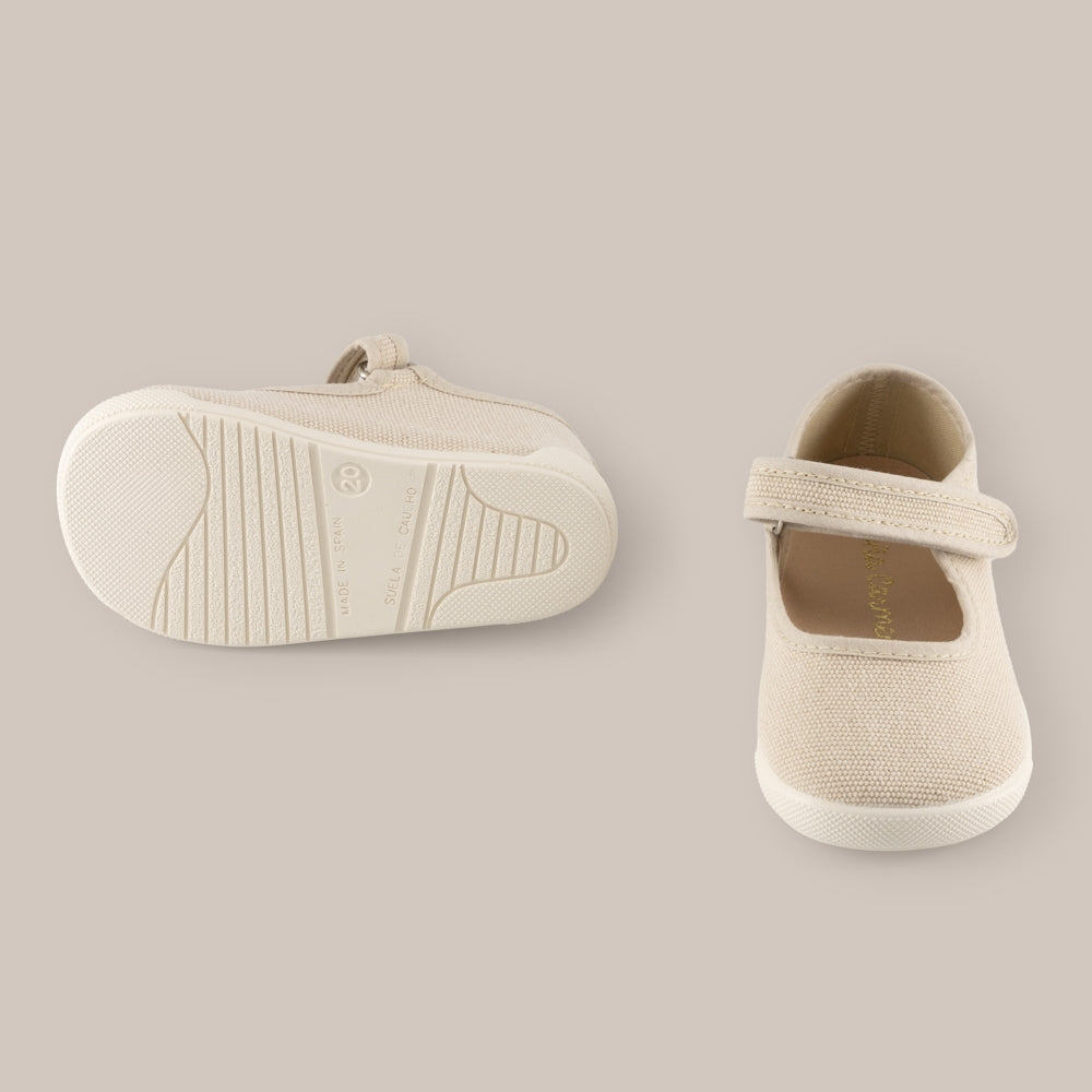 Mule pour fille aux pieds nus