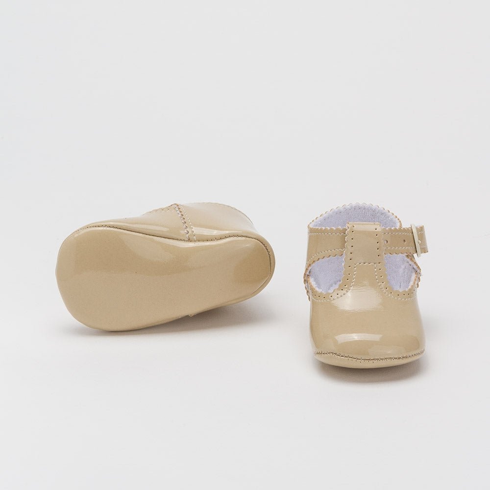 Nuggets aus Lackleder