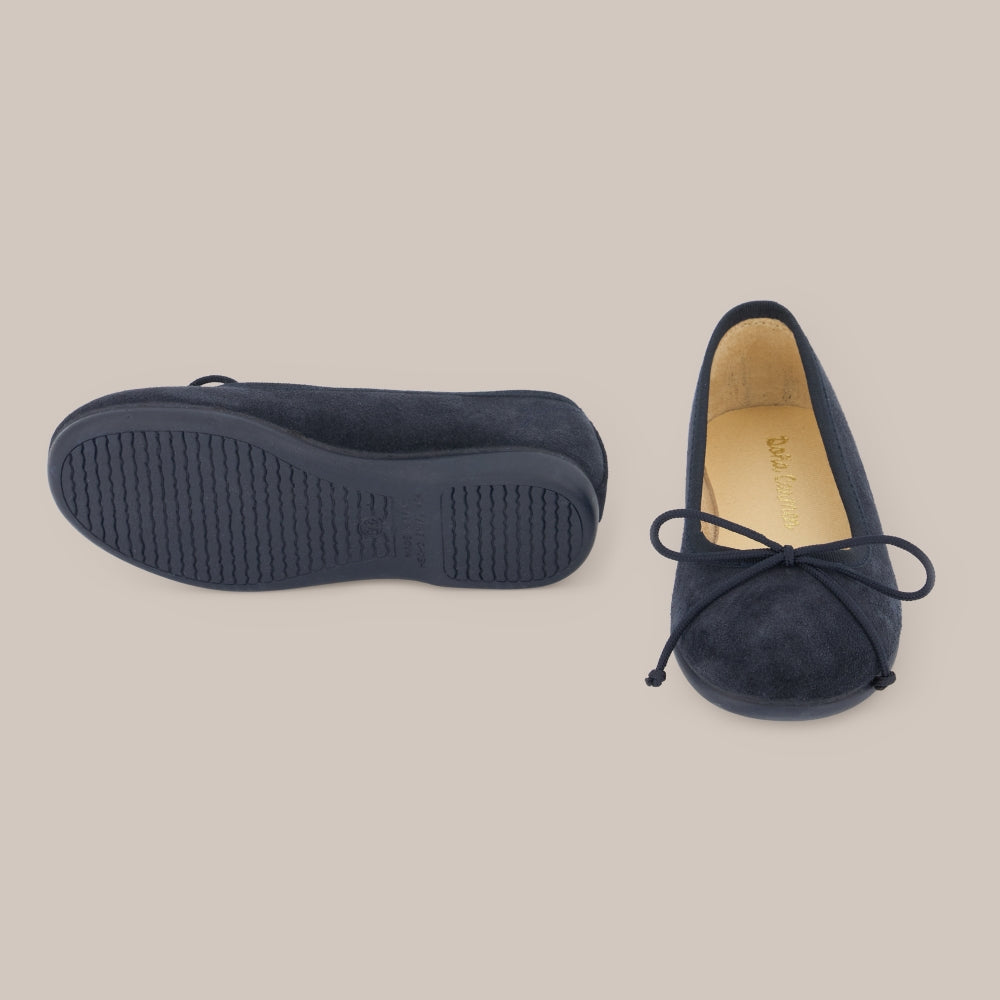 Mädchen-Wildleder-Tänzerin