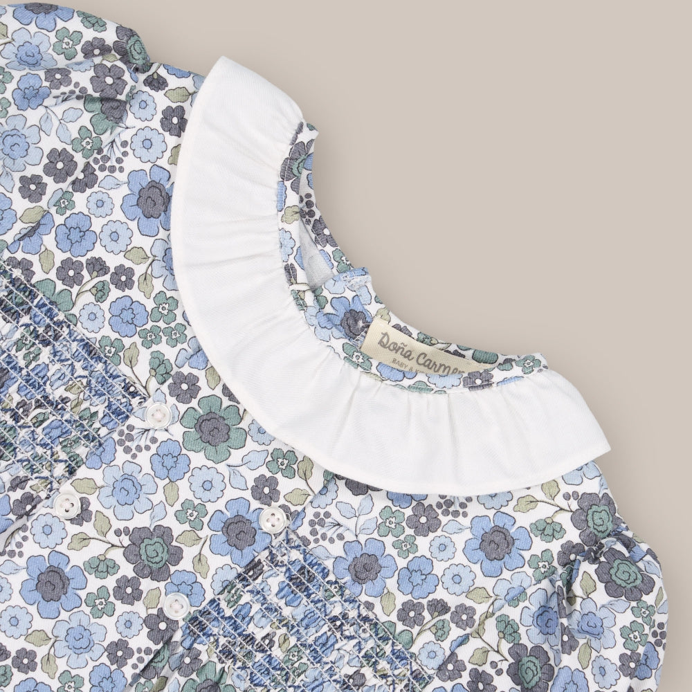 Vestido de garotas de ninho de Barcelona