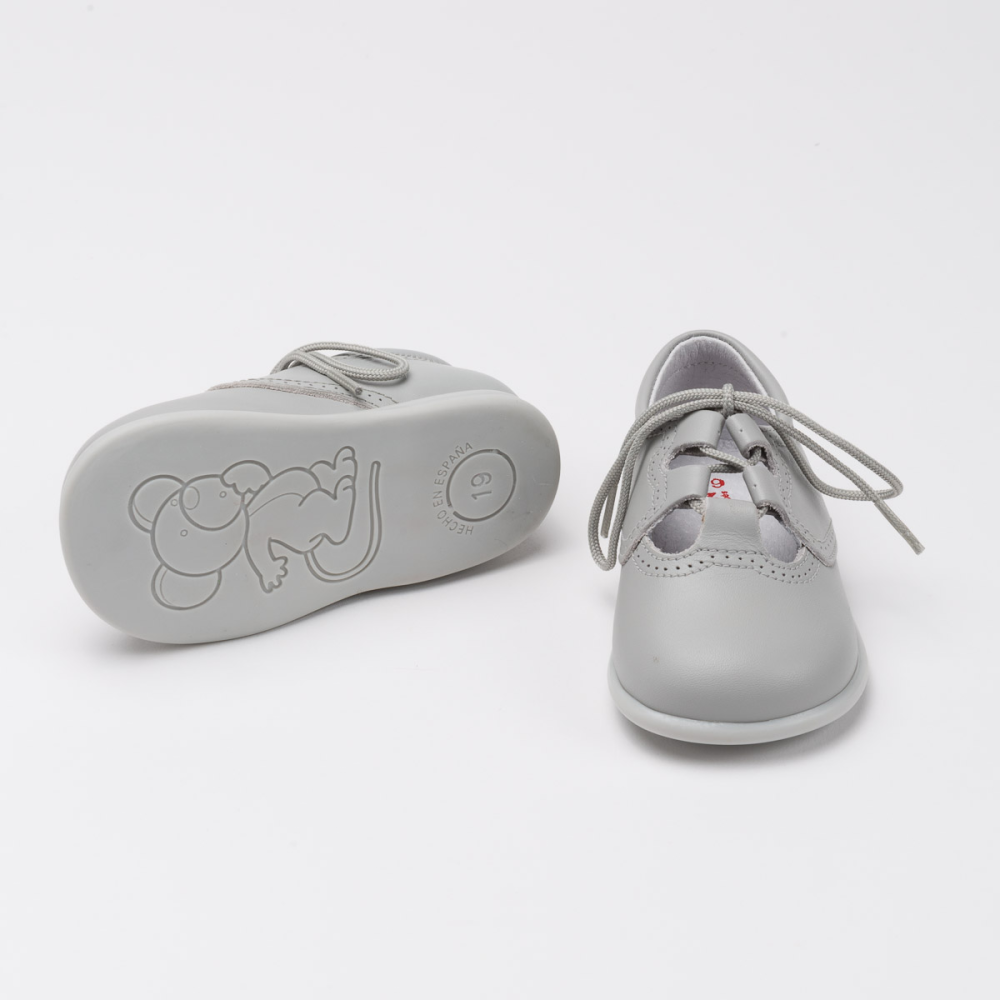 English leather shoe with sole