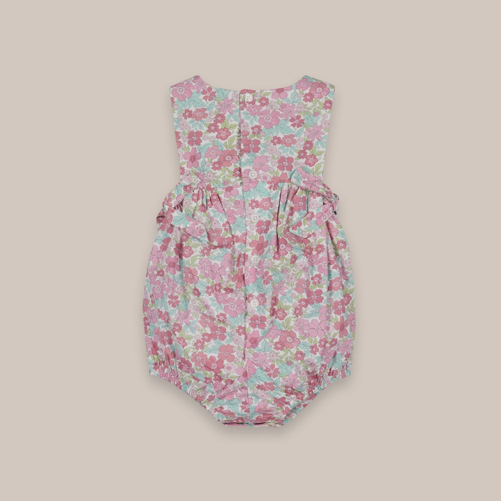 Romper camp