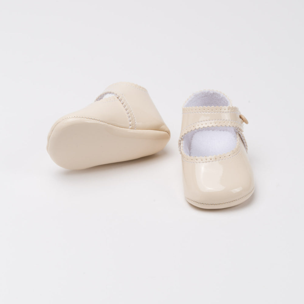 paten leather Mary Janes
