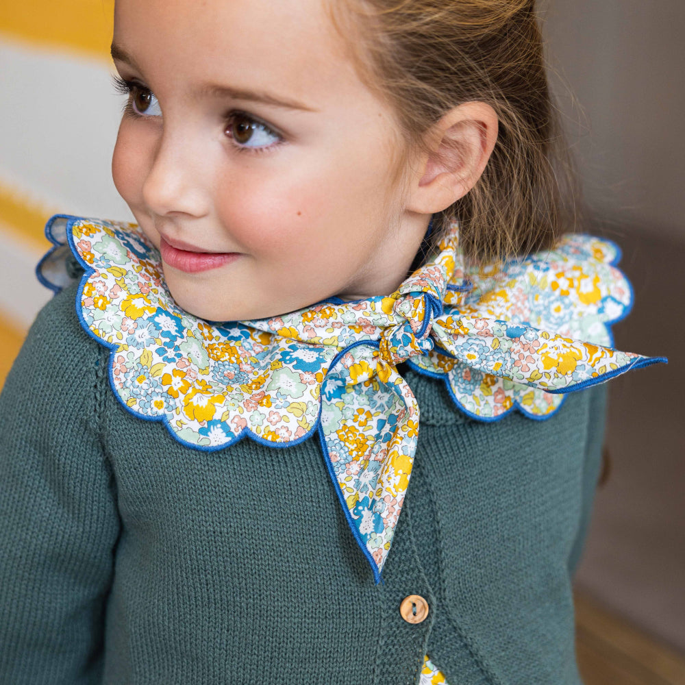 Blusa Menina Pescoço de Jade