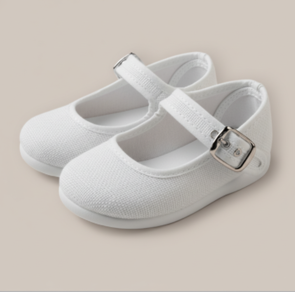 Mary Jane Linen Buckle