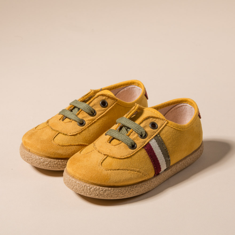 mustard yellow tennis shoes