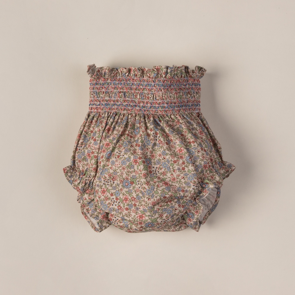 BLOOMERS WITH SMOCK DETAILS...
