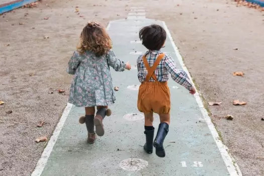 Cómo vestir a los niños en entretiempo