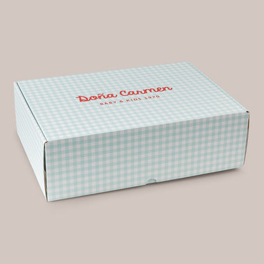 Caixa de presente de Dona Carmen