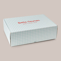 Caixa de presente de Dona Carmen