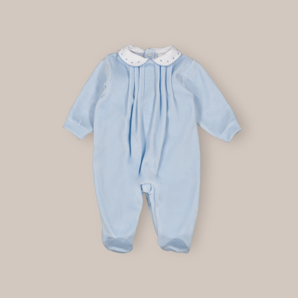 Pijama de veludo com pescoço