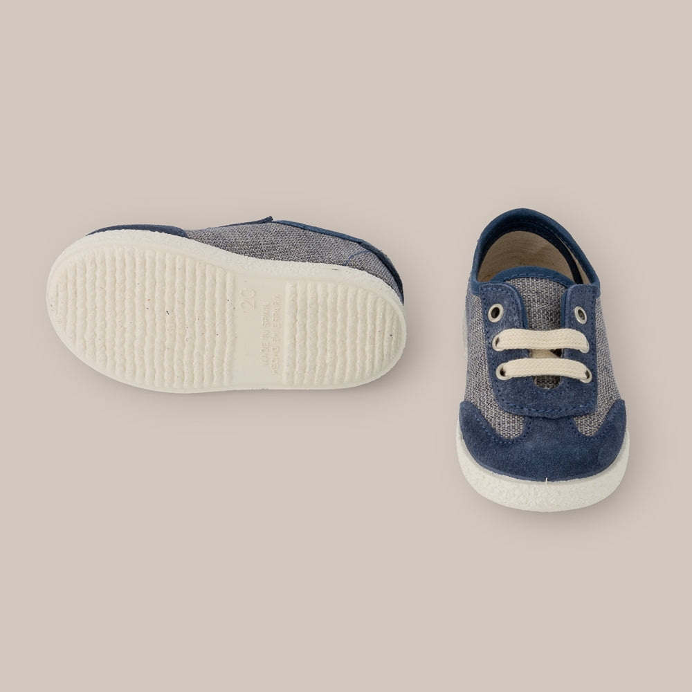 Schöner Jungen-Sneaker
