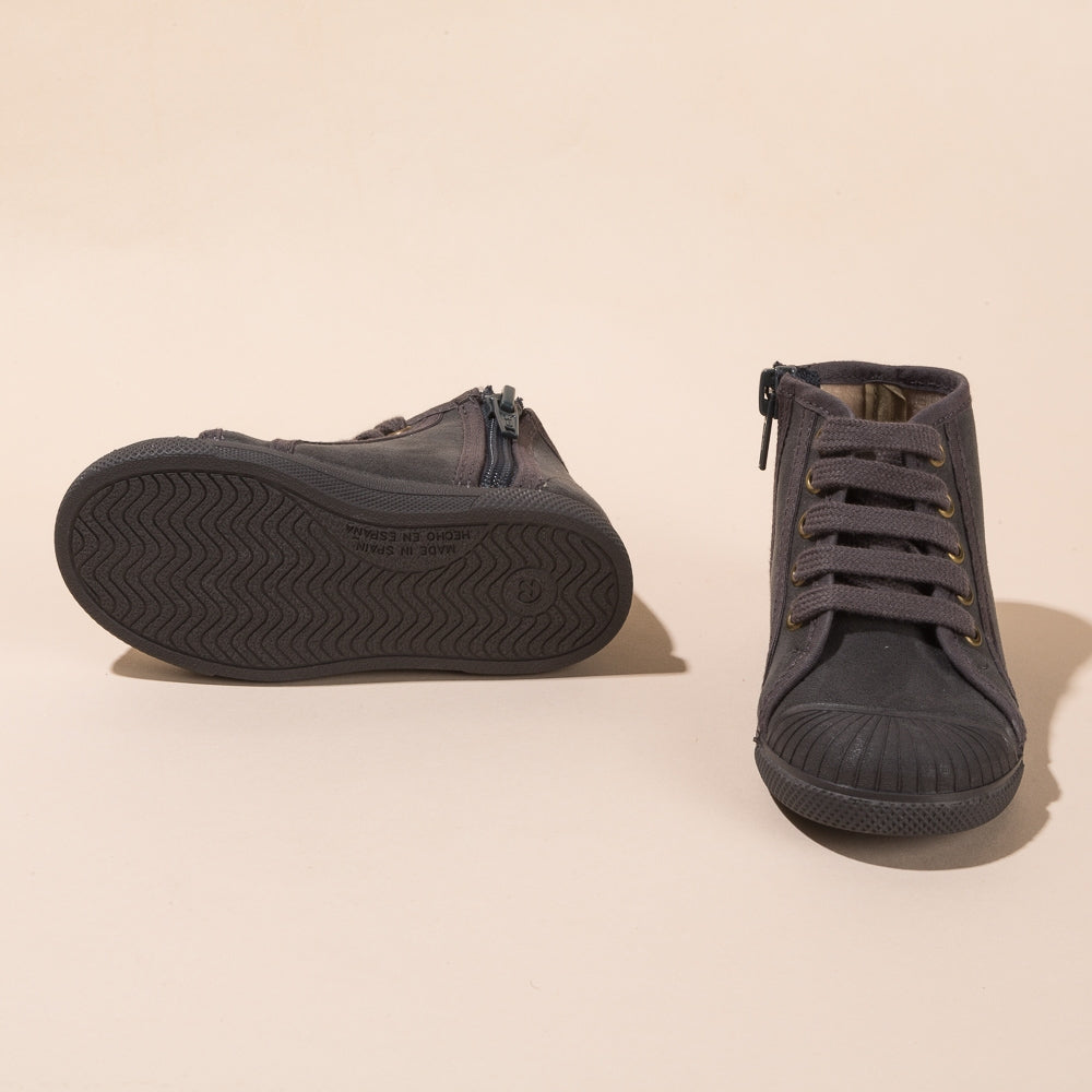 Bota Puntera