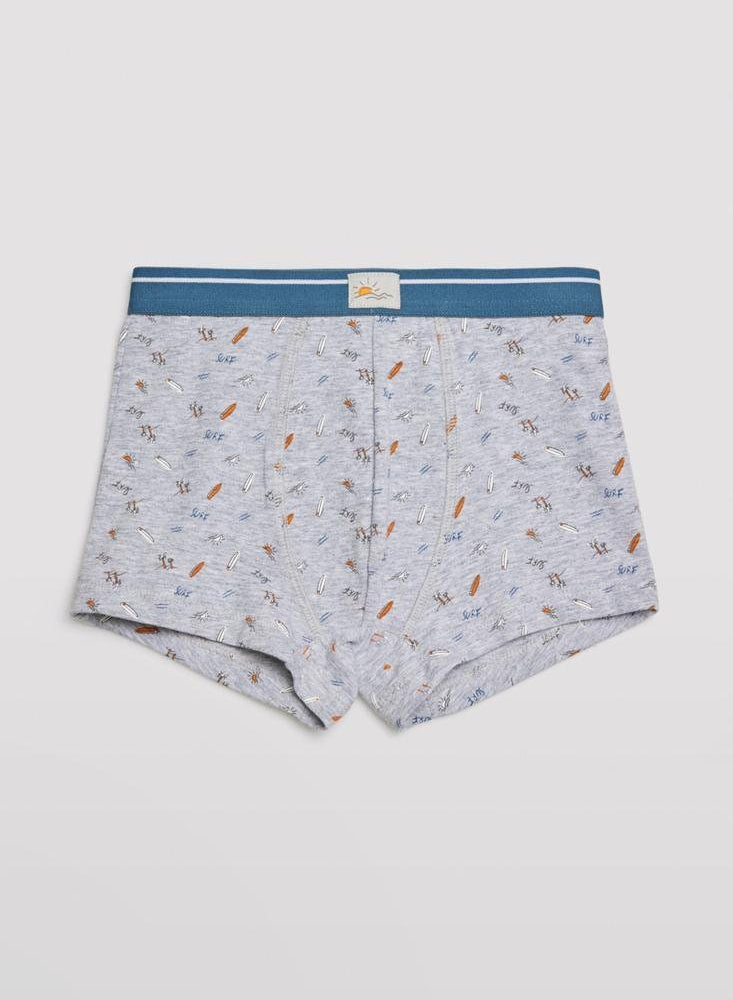 Packen Sie zwei bedruckte Boxershorts für Kinder ein