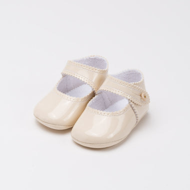 paten leather Mary Janes