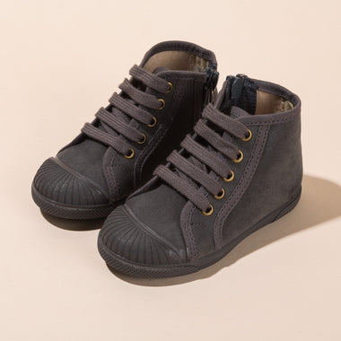 Bota Puntera
