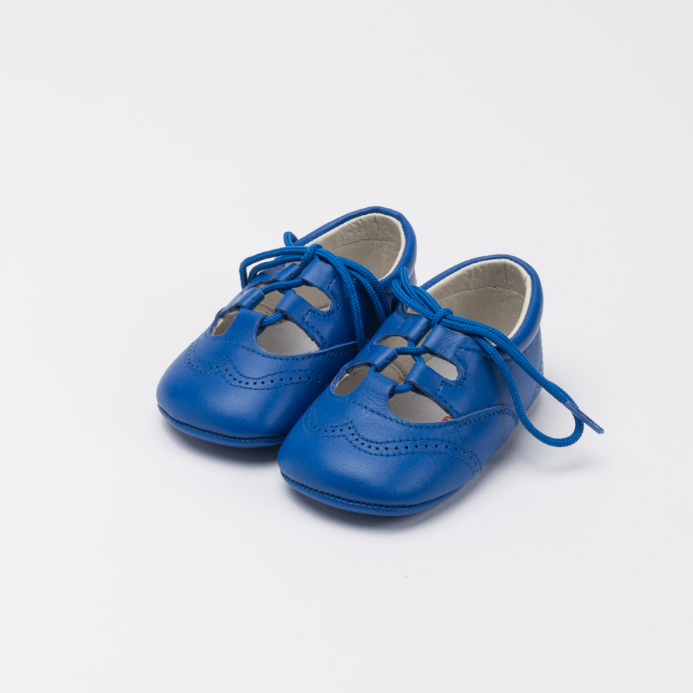 Englischer Babyschuh aus Leder