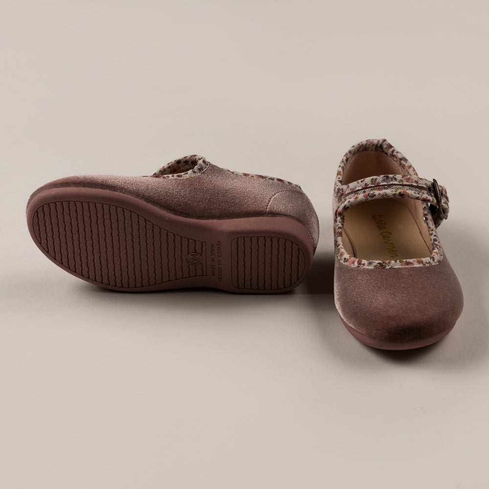 Mercedita Terciopelo Ribete